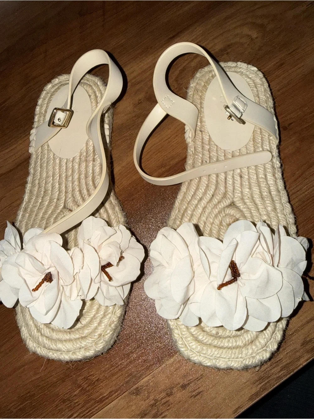 Zara - Jute flower sandals with beaded detail and strap